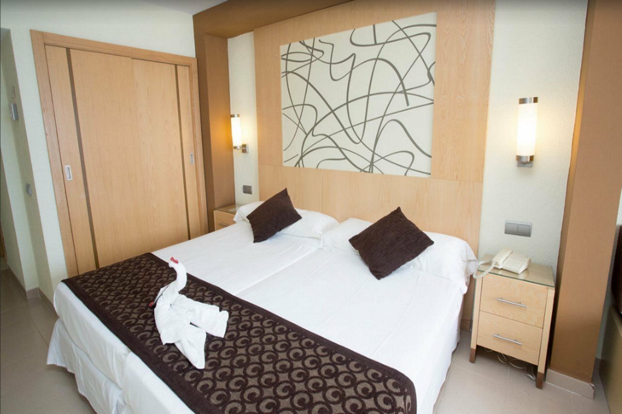 Hotel Riu La Mola Platja de Migjorn Zewnętrze zdjęcie